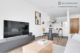 420 E Ohio St in Chicago, IL - Building Photo - Building Photo