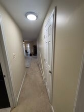 8508 Laurel Oak Dr in Springfield, VA - Building Photo - Building Photo