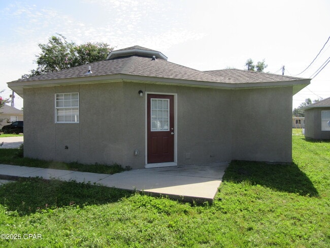 1401 Gulf Ave in Panama City, FL - Building Photo - Building Photo