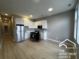 4007 W School St in Chicago, IL - Building Photo