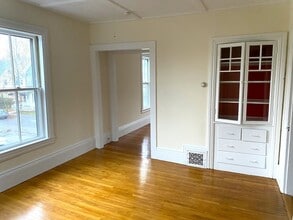 17 Avon St in Melrose, MA - Building Photo - Building Photo