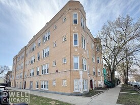 3229 W Dickens Ave, Unit 1 in Chicago, IL - Building Photo