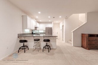 3250 E Yountville Dr in Ontario, CA - Building Photo - Building Photo