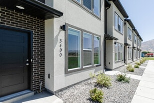 3389 1010 W in Nibley, UT - Building Photo