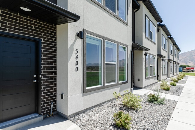 property at 3389 1010 W