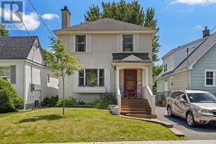 30 Belgrave Rd in Ottawa, ON - Building Photo