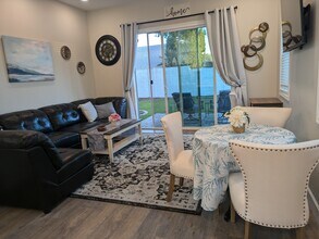 8879 E Friess Dr, Unit Attached apartment in Scottsdale, AZ - Building Photo - Building Photo