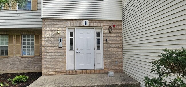 property at 1 Acorn Ln