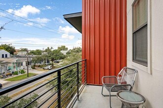 3737 Bienville Ave in New Orleans, LA - Foto de edificio - Building Photo