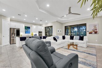 9630 Campanile Cir in Naples, FL - Building Photo - Building Photo