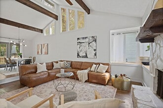 6841 Woodcreek Ln in Douglasville, GA - Building Photo - Building Photo