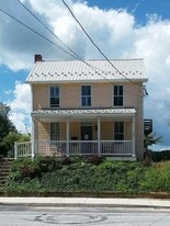 524 Carlisle St in Gettysburg, PA - Building Photo