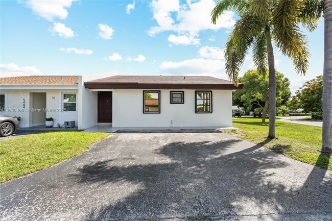 property at 5402 SW 138th Pl