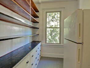 324 Valley St, Unit 20 in Willimantic, CT - Building Photo - Building Photo