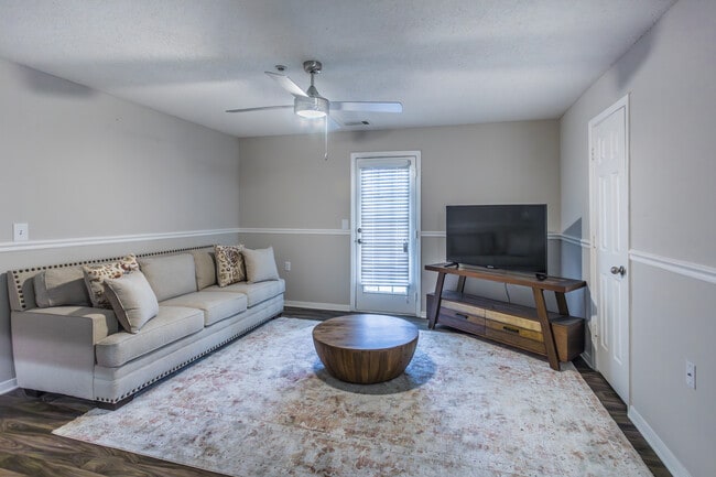 The Crossings at Tunica in Robinsonville, MS - Building Photo - Interior Photo