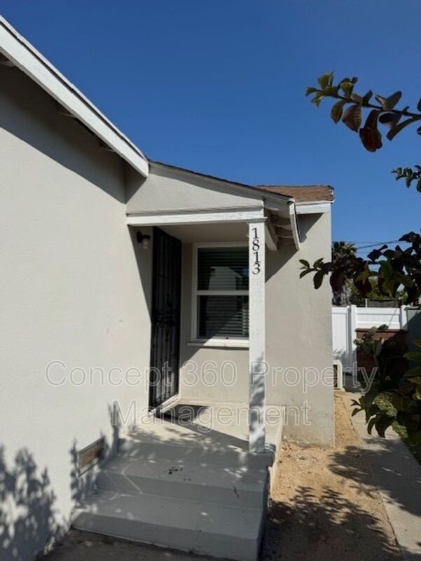1813 E 56th St in Long Beach, CA - Building Photo - Building Photo