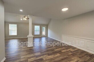 1721 Collins Dr in Platte City, MO - Building Photo - Building Photo