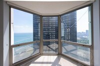 195 Harbor Dr in Chicago, IL - Building Photo - Building Photo