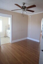 1292 S Dunsmuir Ave in Los Angeles, CA - Foto de edificio - Building Photo