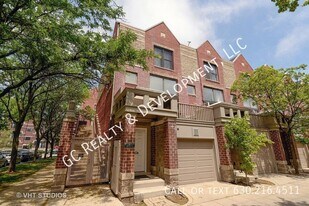 2753 N Wayne Ave in Chicago, IL - Building Photo