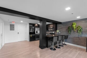 King's Court in St. Louis, MO - Foto de edificio - Building Photo