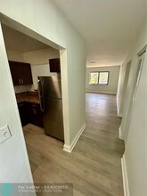 2252 NW 183rd St in Miami Gardens, FL - Building Photo - Building Photo