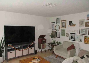 253 N Center St in Orange, CA - Building Photo - Building Photo