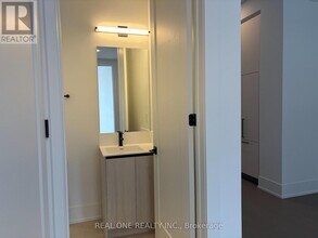 35 Lou Parsons Wy in Mississauga, ON - Building Photo - Building Photo