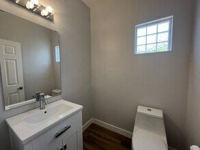 11835 Westview Pkwy in San Diego, CA - Building Photo - Building Photo