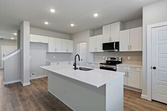 4025 Lecroy Ct in Midlothian, TX - Building Photo - Building Photo