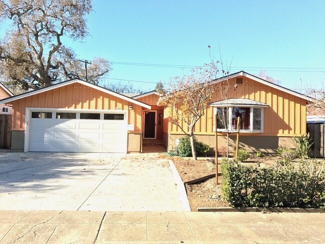 property at 1570 Montalto Dr