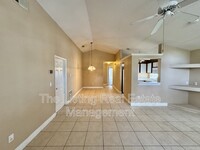 12215 Upstream Ct in Orlando, FL - Foto de edificio - Building Photo