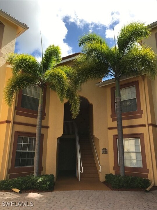 15625 Ocean Walk Circle in Ft. Myers, FL - Building Photo