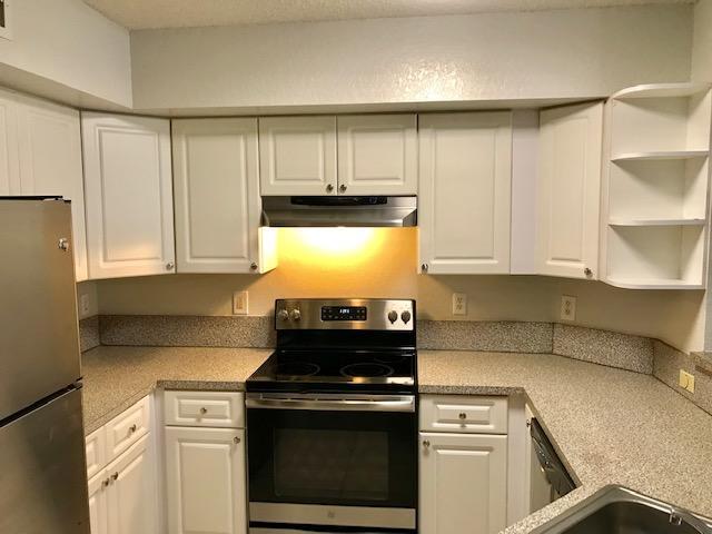 4245 S 57th Ave in Greenacres, FL - Building Photo