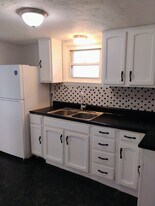 954 Bedford St in Johnstown, PA - Building Photo