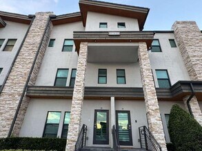 10473 NW 82nd St in Doral, FL - Building Photo - Building Photo