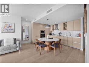 89 Nelson St. in Vancouver, BC - Building Photo - Building Photo