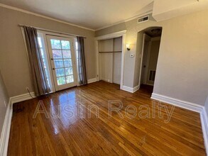 934 Concordia Ln in Clayton, MO - Building Photo - Building Photo