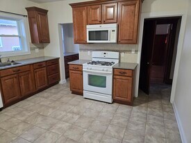 24 Chester Rd in Belmont, MA - Building Photo