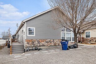 6665 Knox Ct in Denver, CO - Building Photo