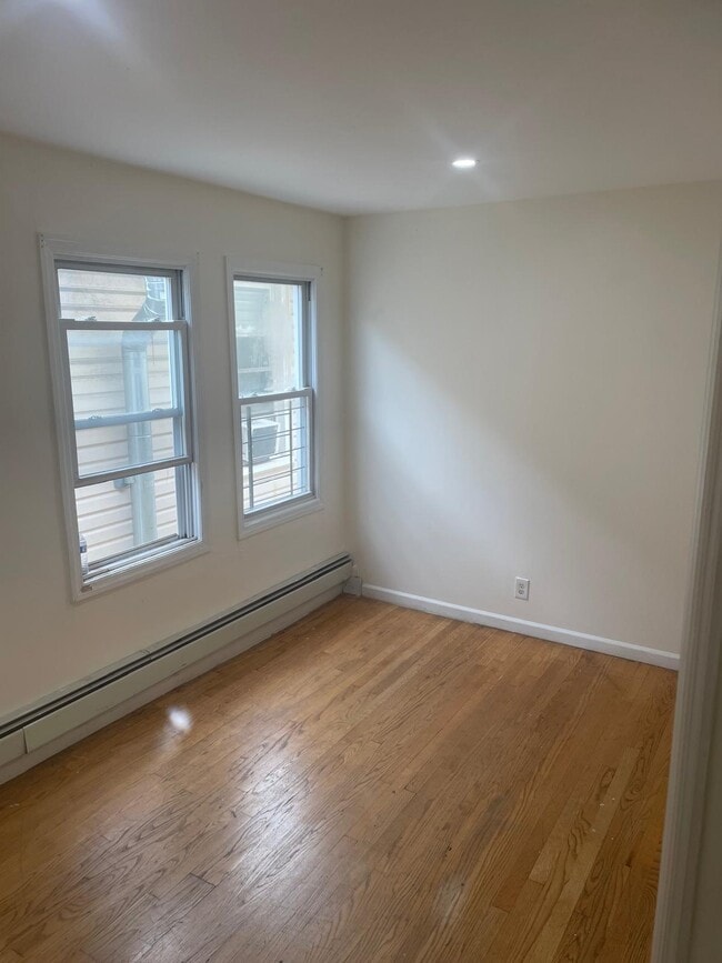 62 Highland Ave, Unit 2