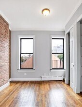 250 Mott St in New York, NY - Building Photo - Building Photo