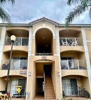 5590 NW 61st St in Coconut Creek, FL - Building Photo