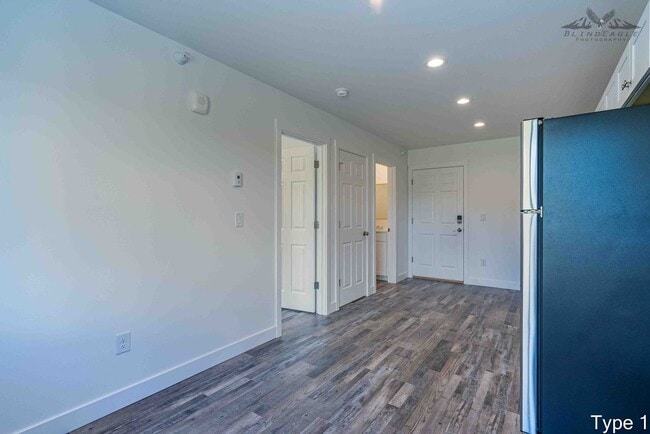 415 E Beaver Ave in Palmer, AK - Building Photo - Building Photo