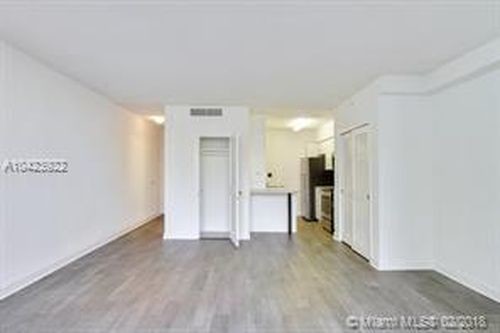 1504 Bay Rd in Miami Beach, FL - Building Photo - Building Photo