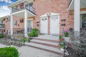 320 South St in Morristown, NJ - Building Photo - Building Photo