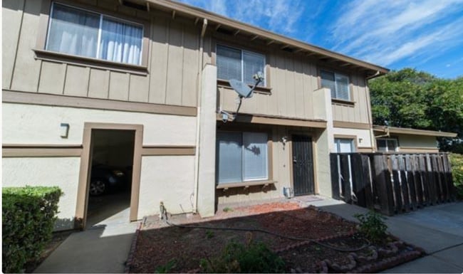 2189 Medallion Dr