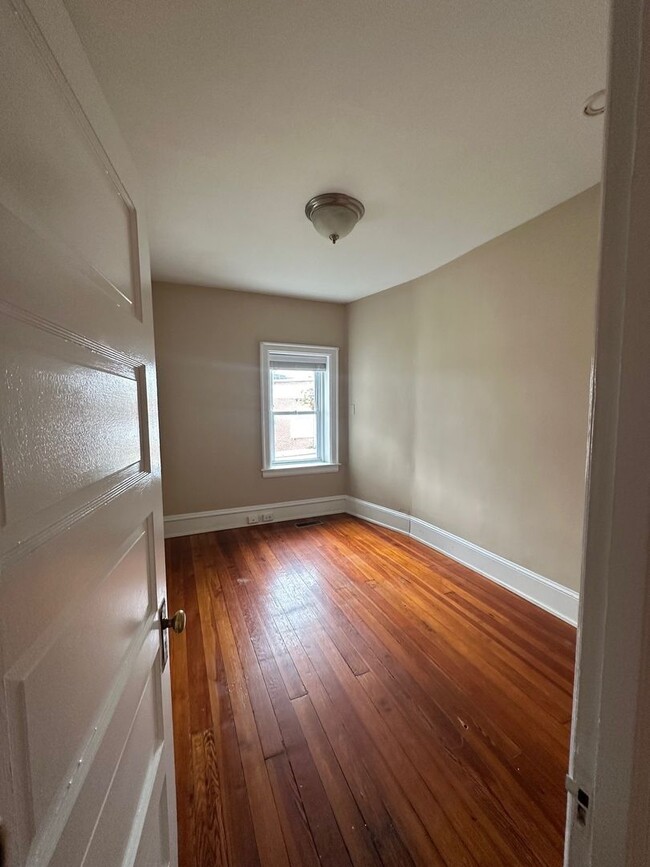 813 Greenwood Ave in Jenkintown, PA - Building Photo - Building Photo