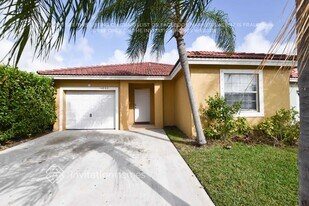 14233 SW 177th Terrace in Miami, FL - Building Photo