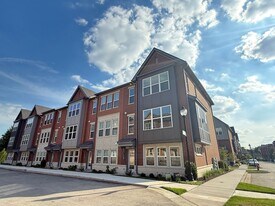 1191 Gateway Ct in Northbrook, IL - Building Photo